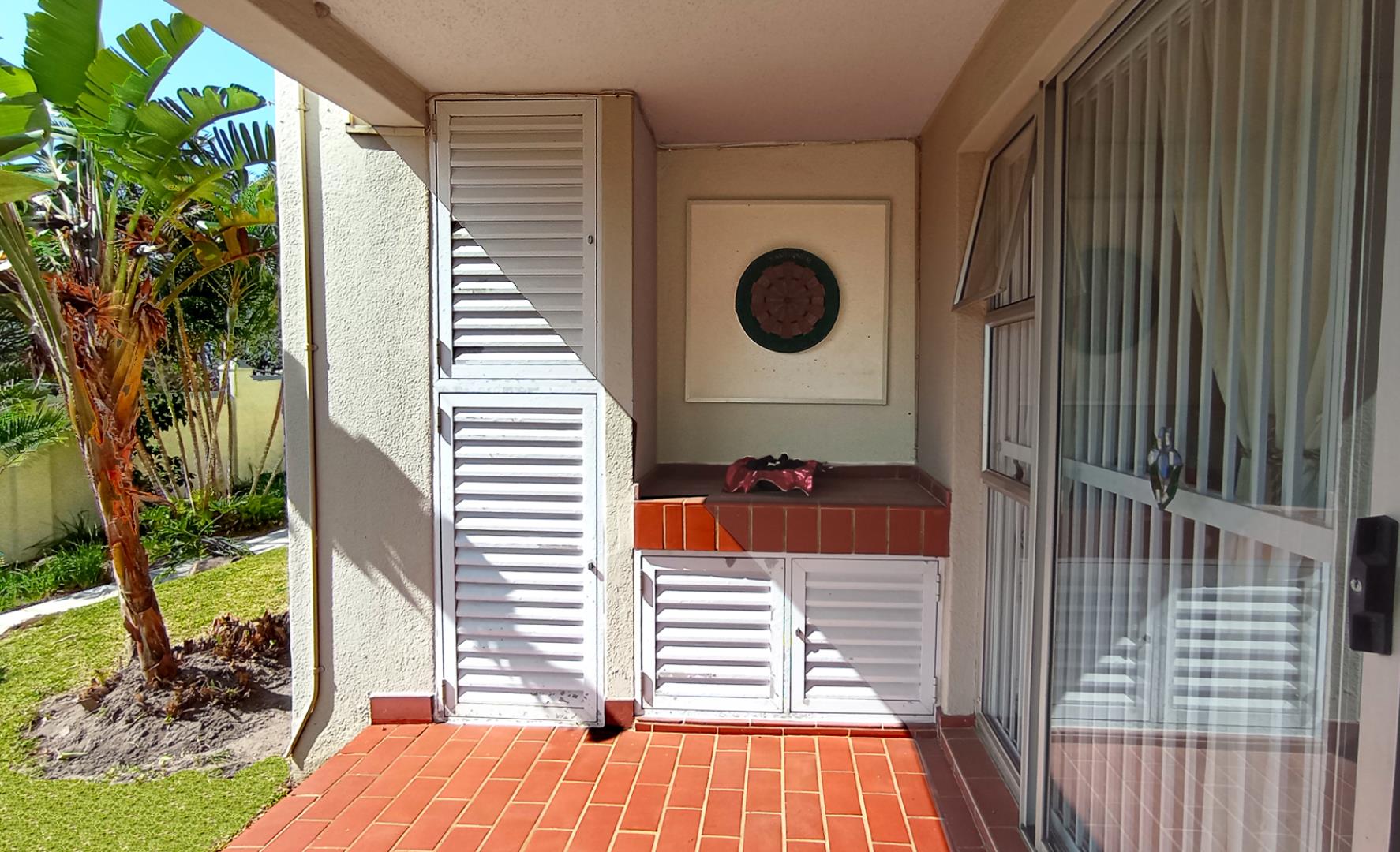 754773_patio.jpg