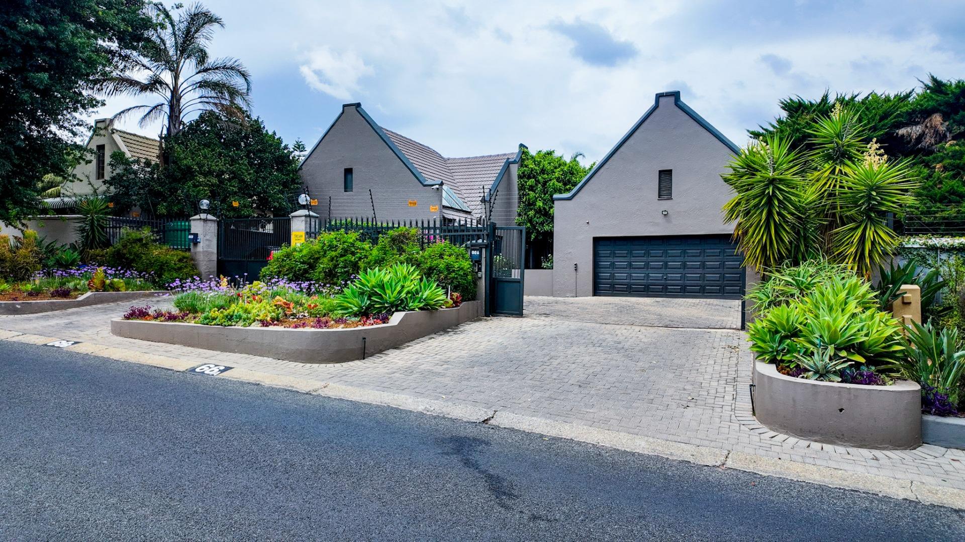6 Bedroom House for Sale - Gauteng