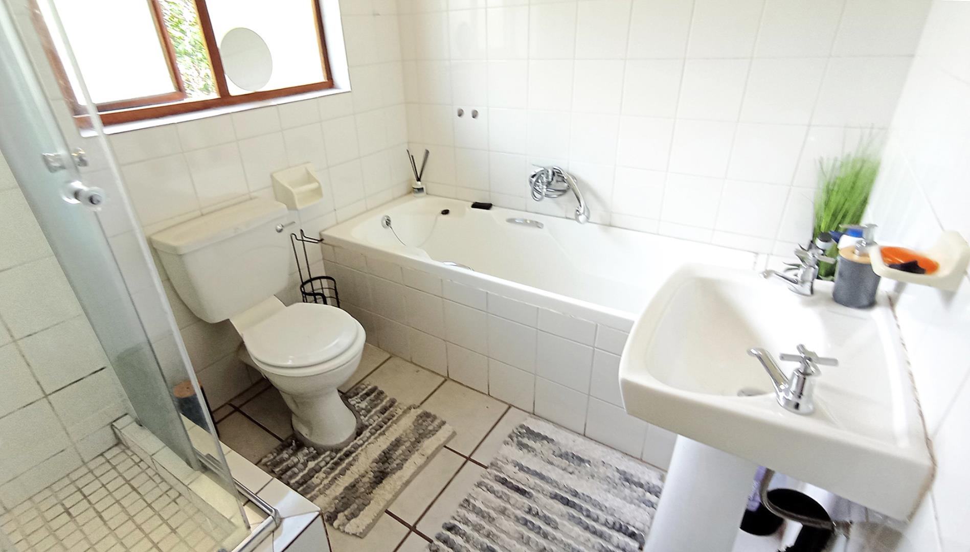 730615_bath2.jpg