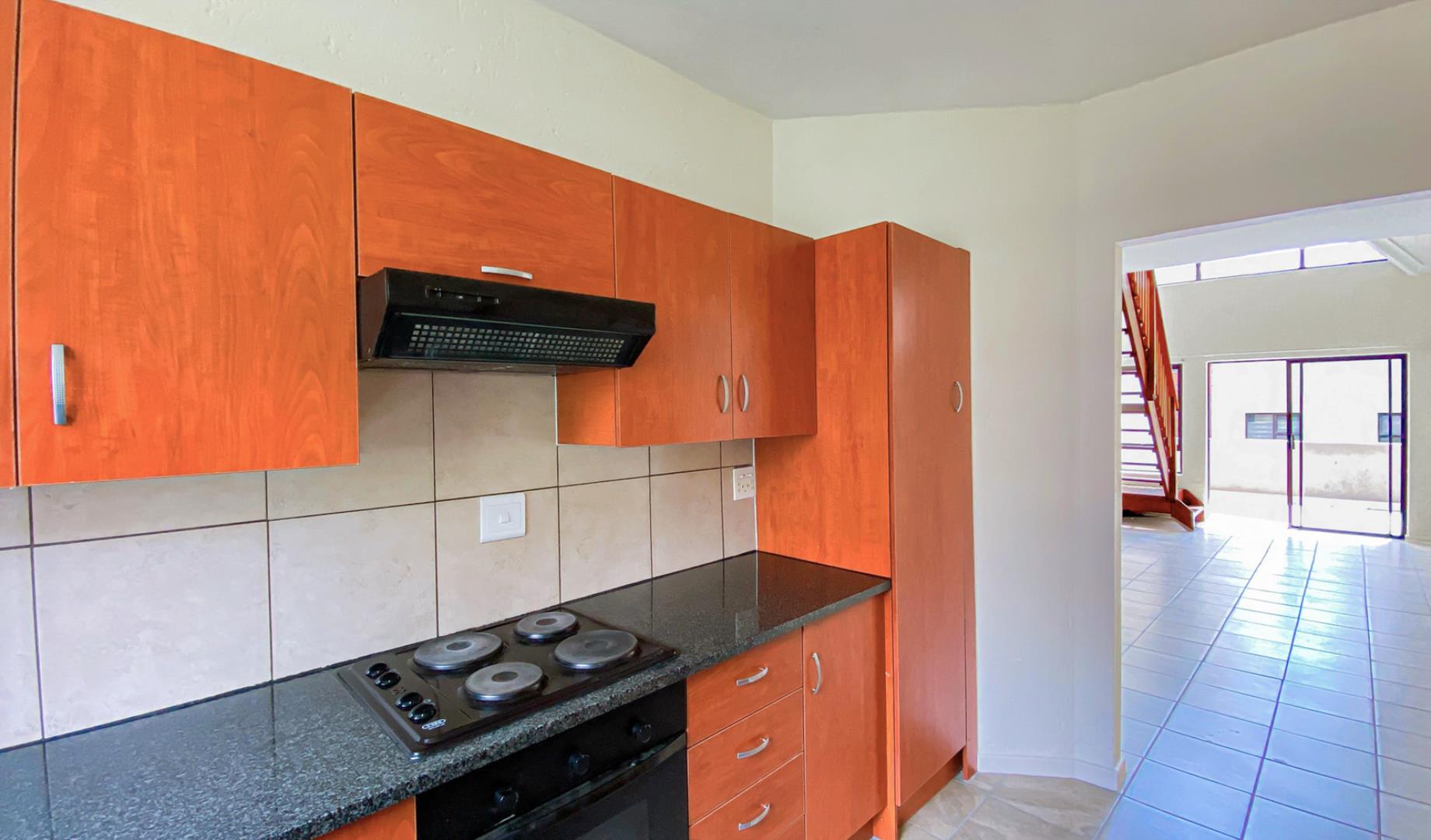 731774_kitchen.jpg