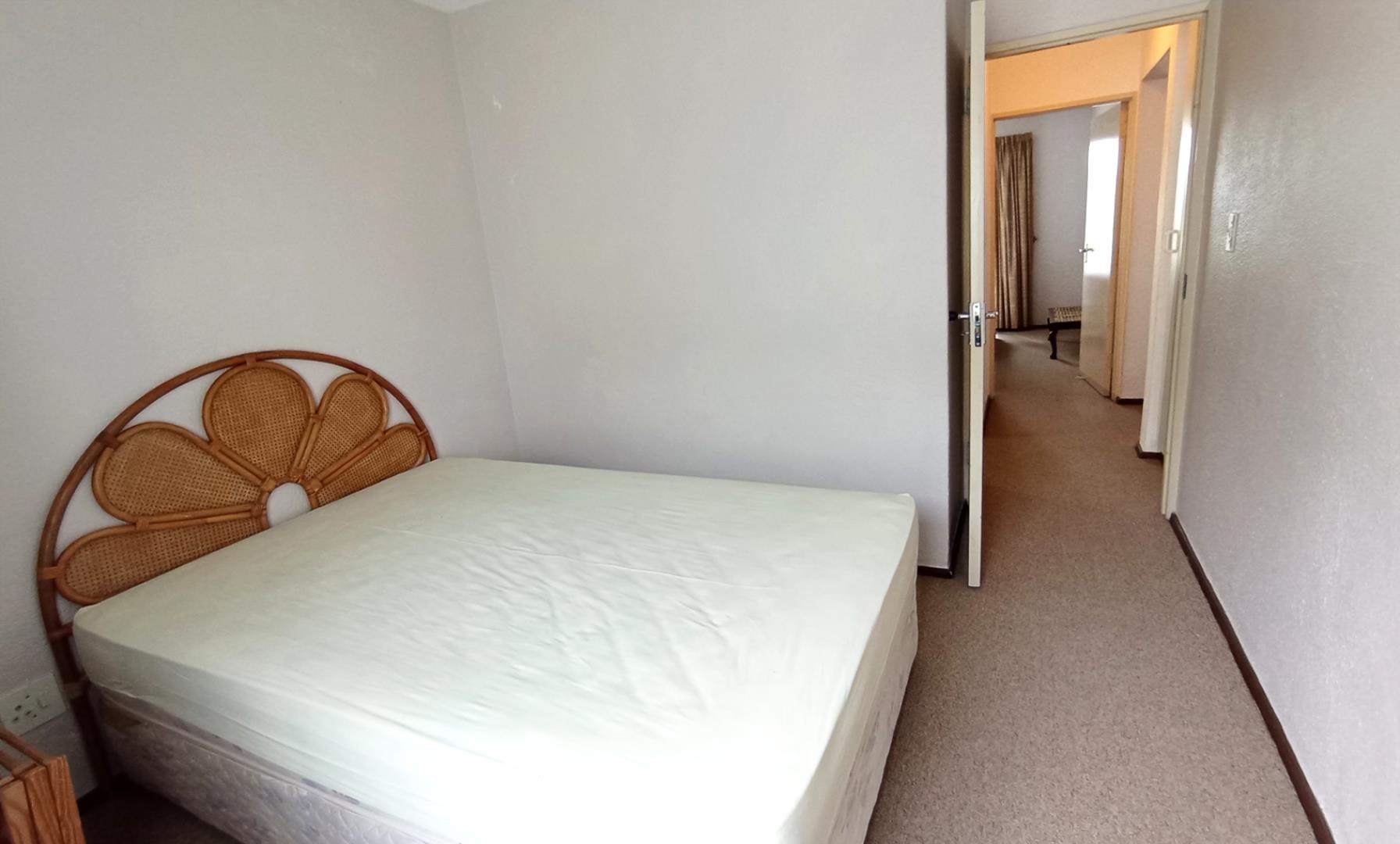 739821_bed2.jpg