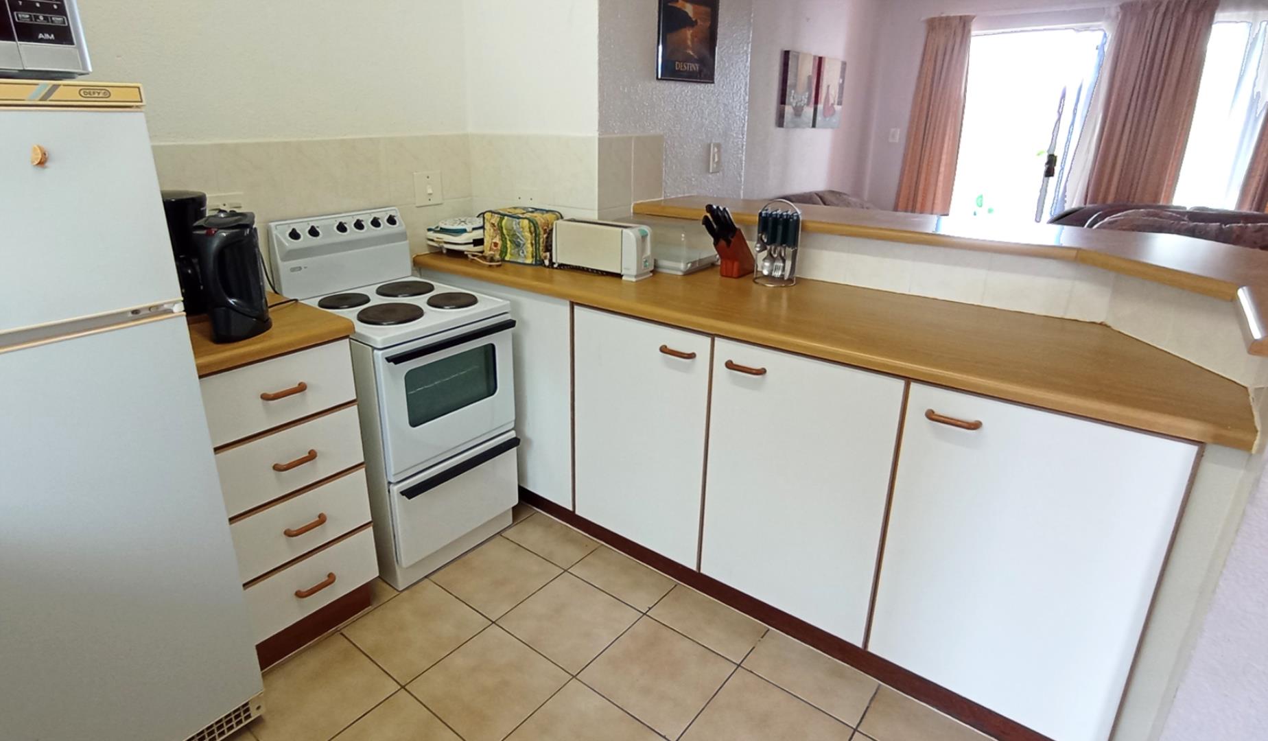 739821_kitchen3.jpg