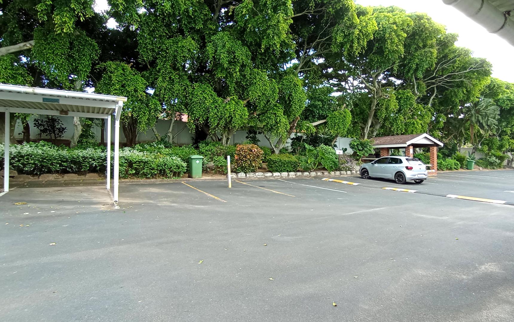 739821_parking1.jpg