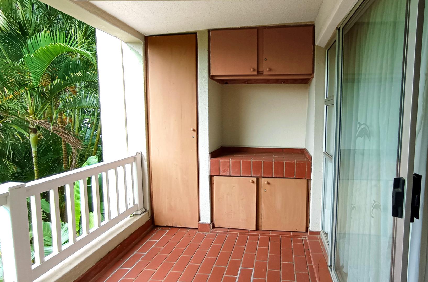739821_patio1.jpg