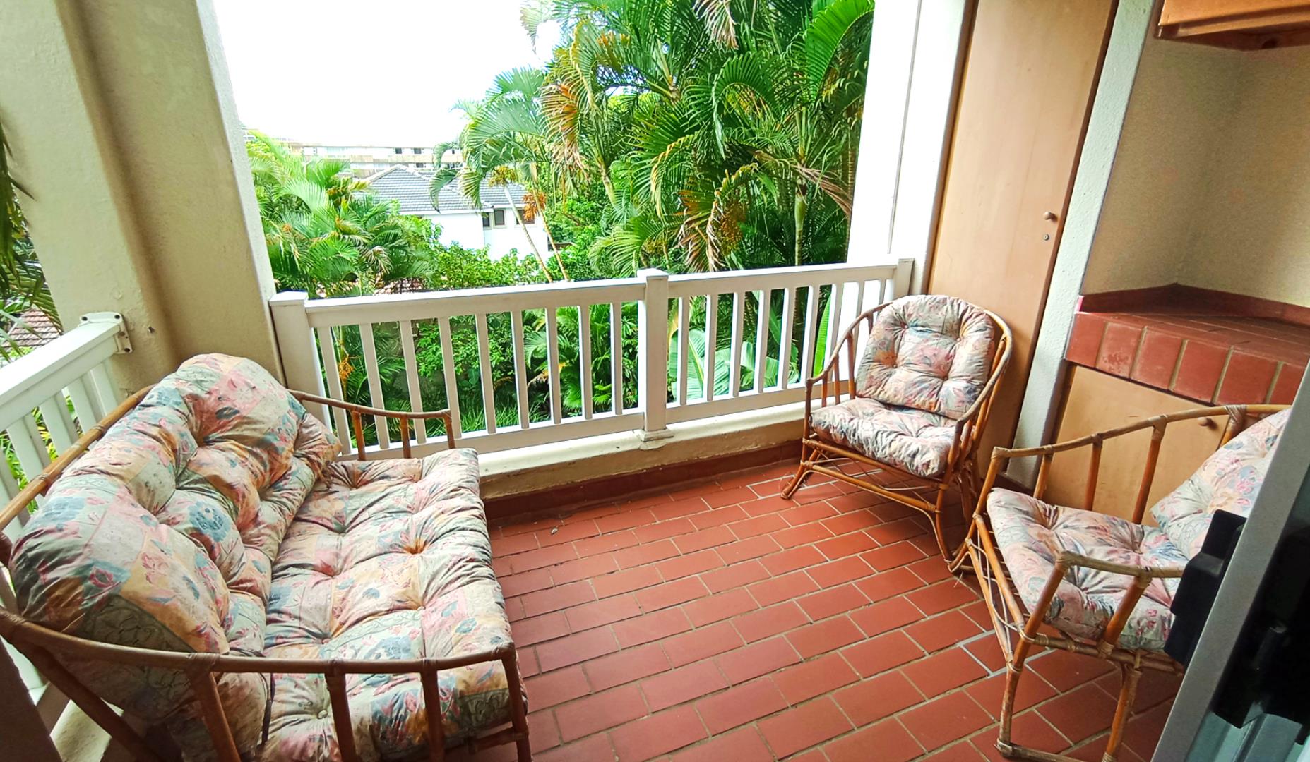 739821_patio2.jpg