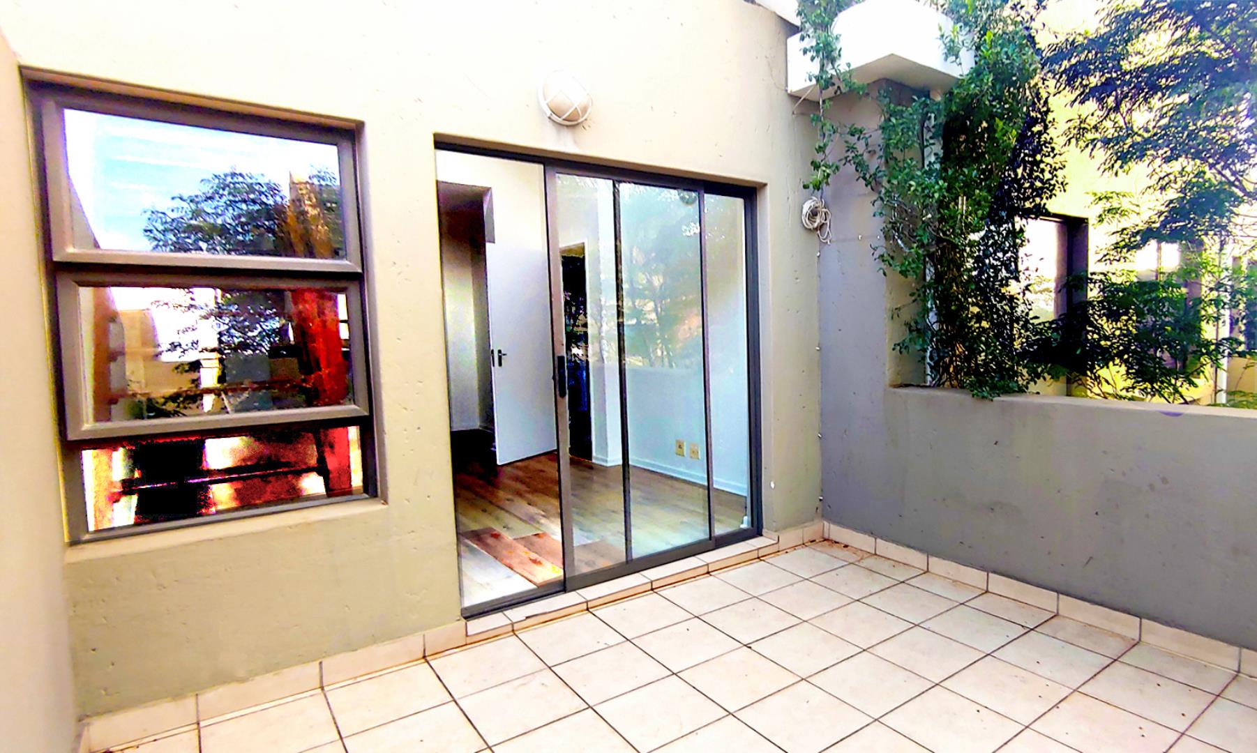 740457_Balcony_second1.jpg