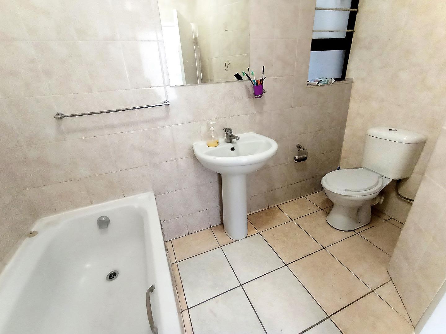 740457_bath1.jpg