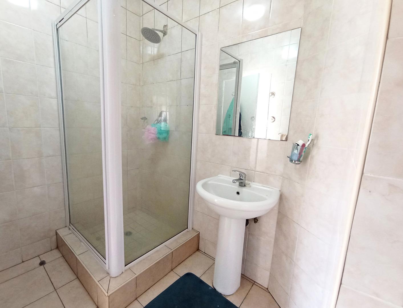 740457_bath3.jpg