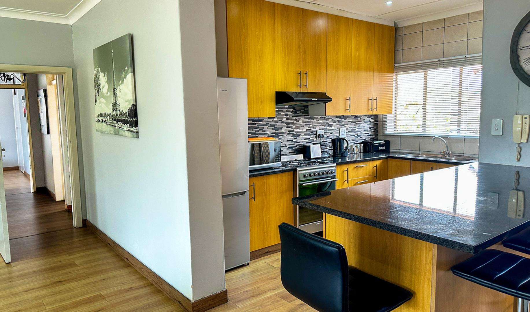 751045_kitchen5.jpg