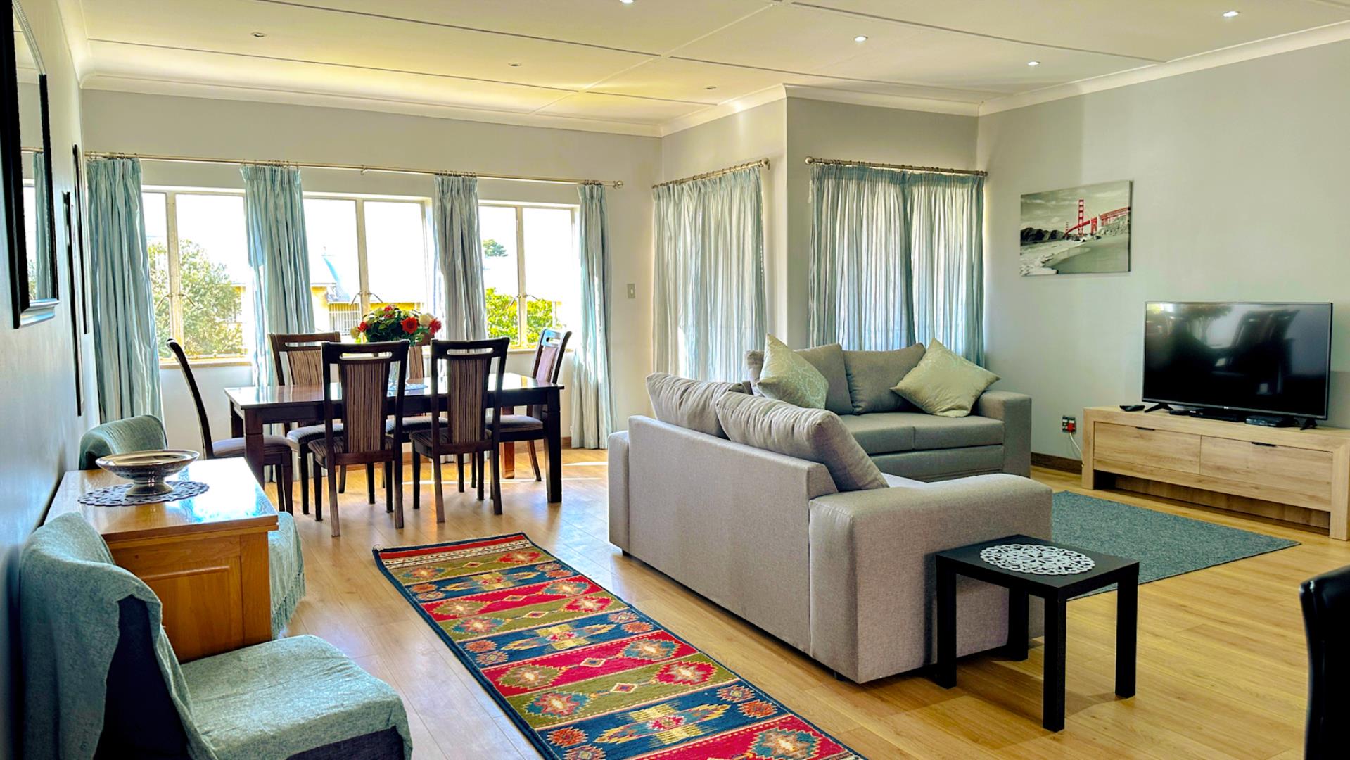 751045_lounge5.jpg
