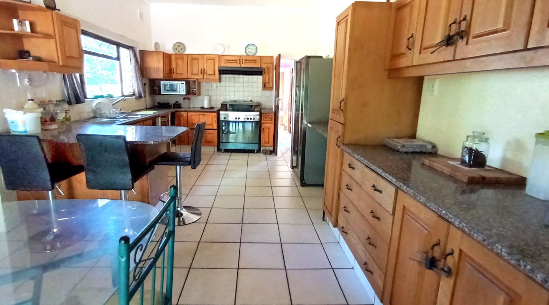 765156_kitchen2.jpg