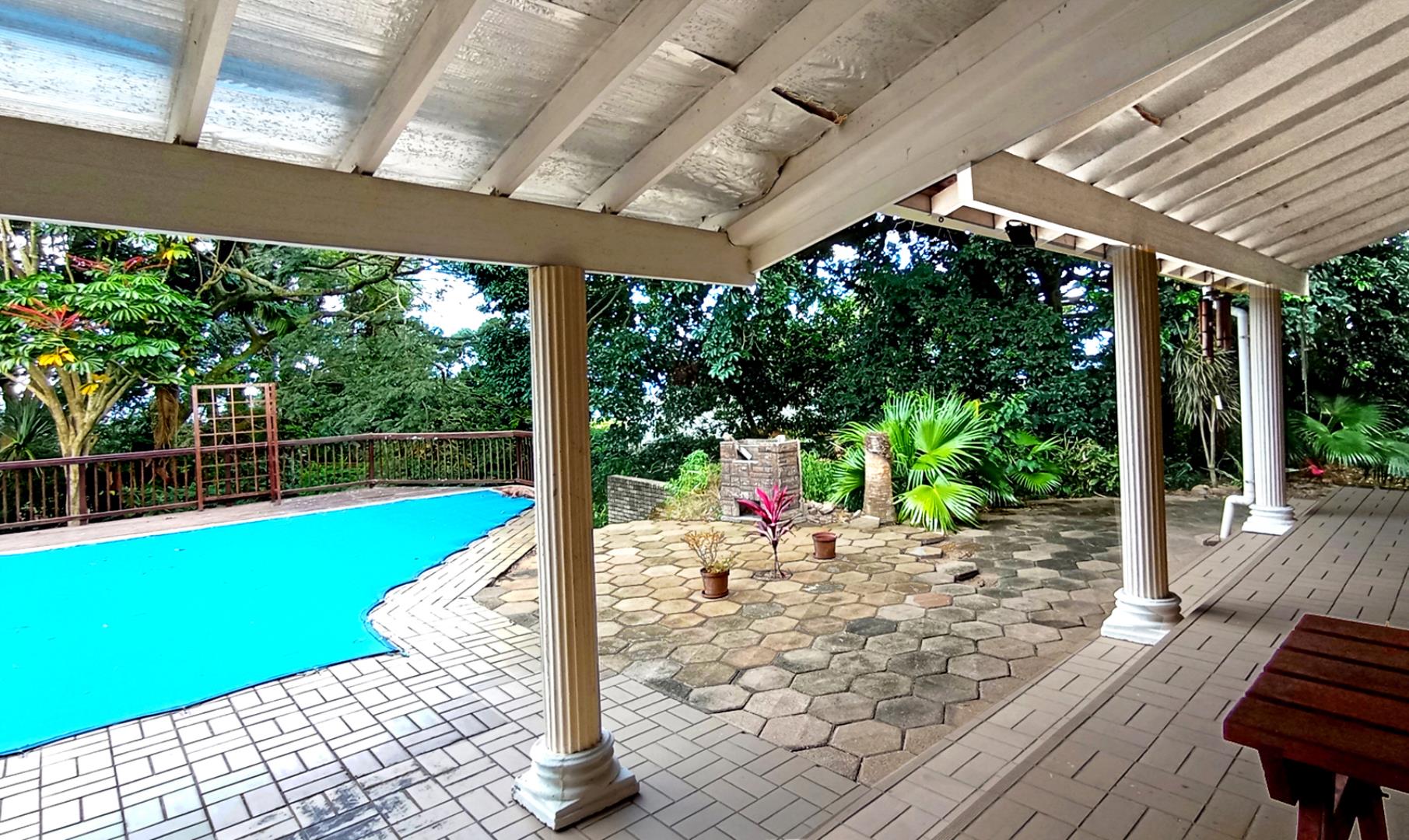 765156_patio.jpg