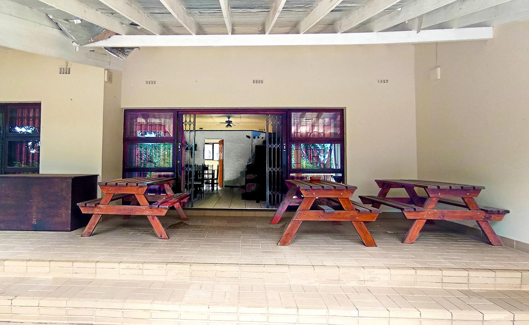765156_patio2.jpg