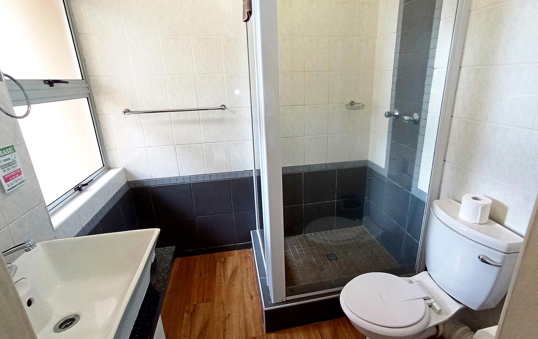 765670_bath4.jpg