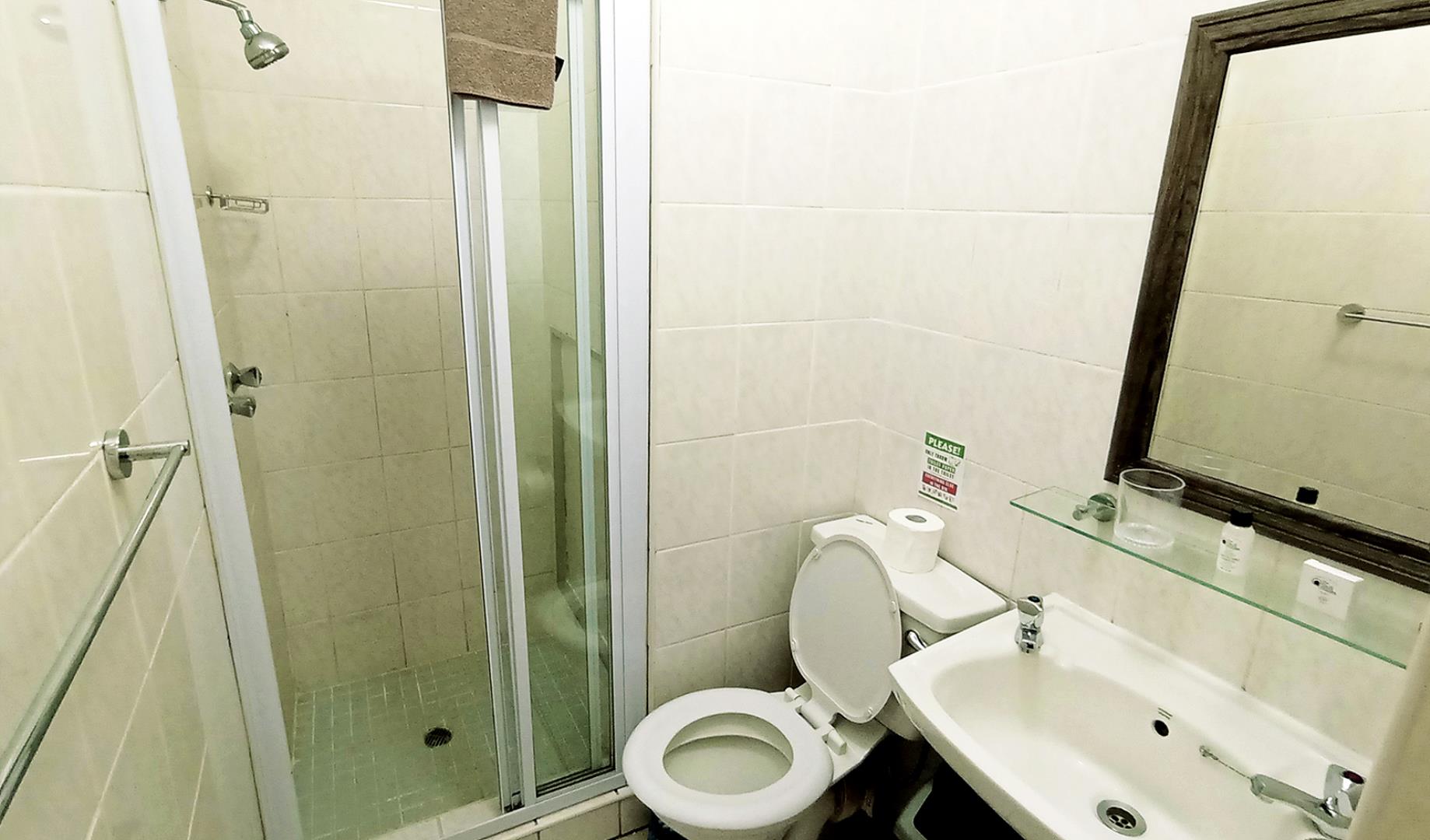 765701_bath1.jpg