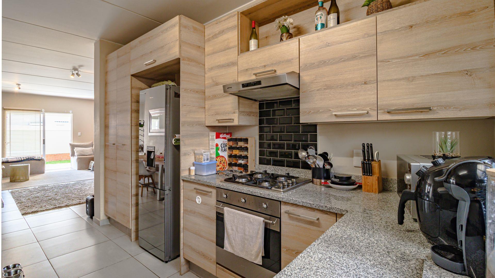 765723_IMG_1192-HDR.jpg