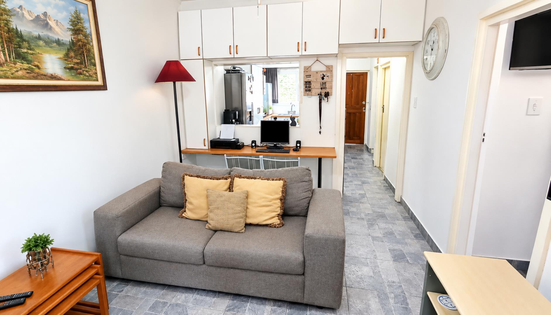 766394_lounge2_new.jpg
