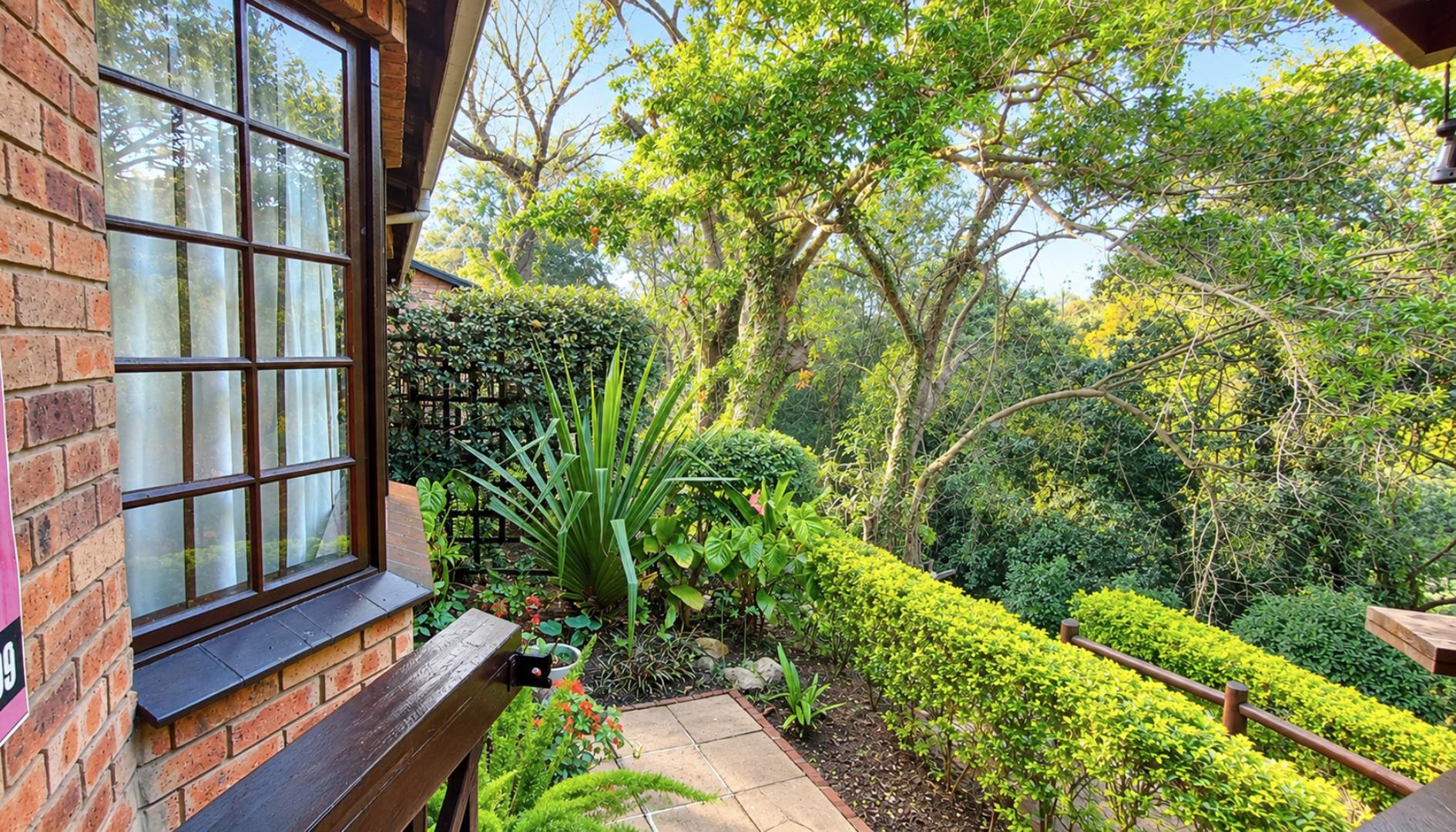 769242_garden_bed_window.jpg
