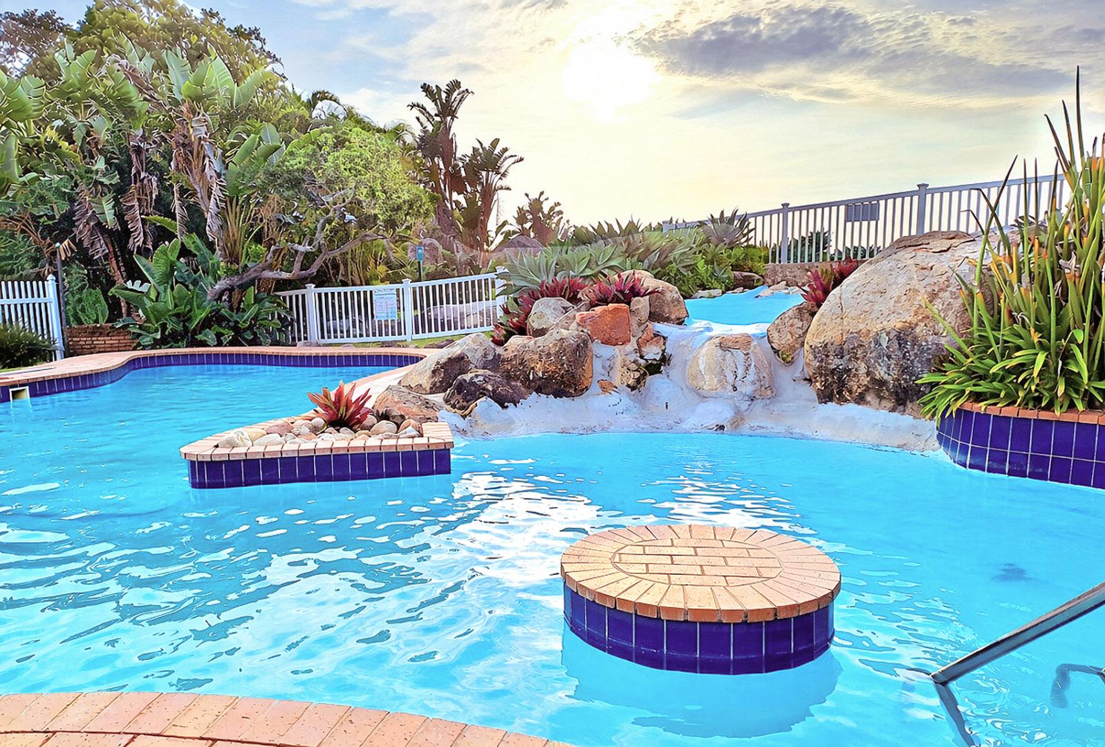 769650_pool.jpg